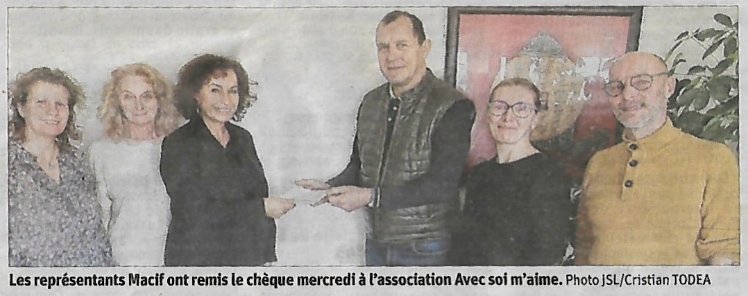 AVEC SOI M'AIME Journal Saône et Loire Mars 2023 remise de prix fondation Macif photo